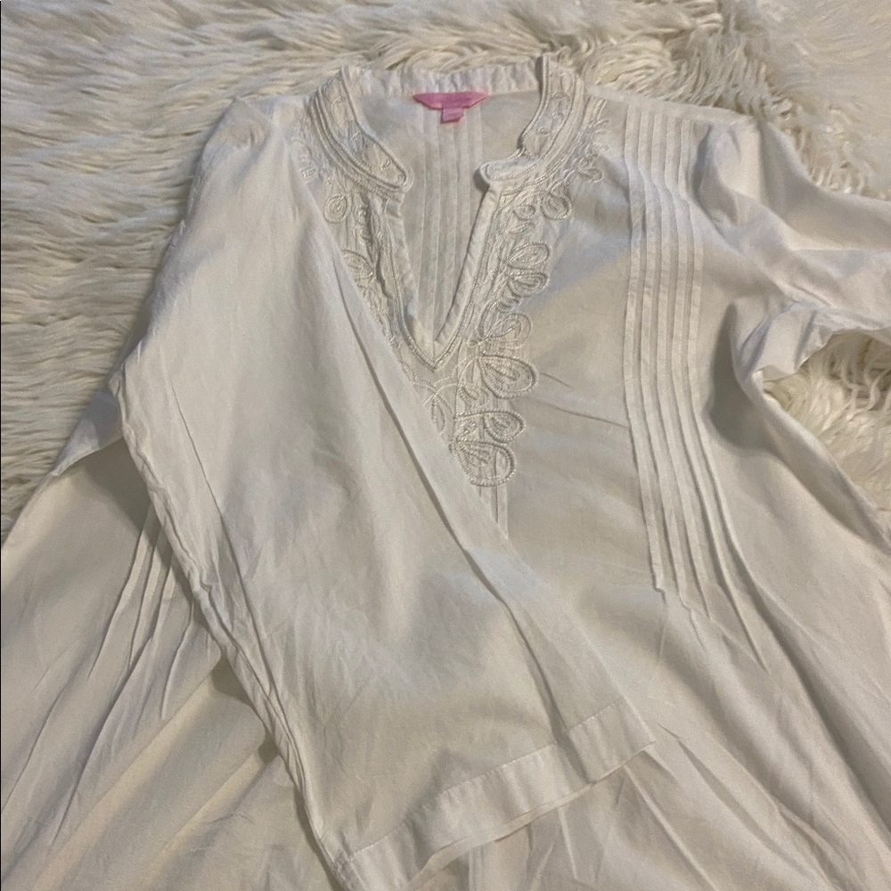 Lilly Pulitzer White Embroidered Tunic size L BNWOT length 31” bust 40” - Picture 10 of 12
